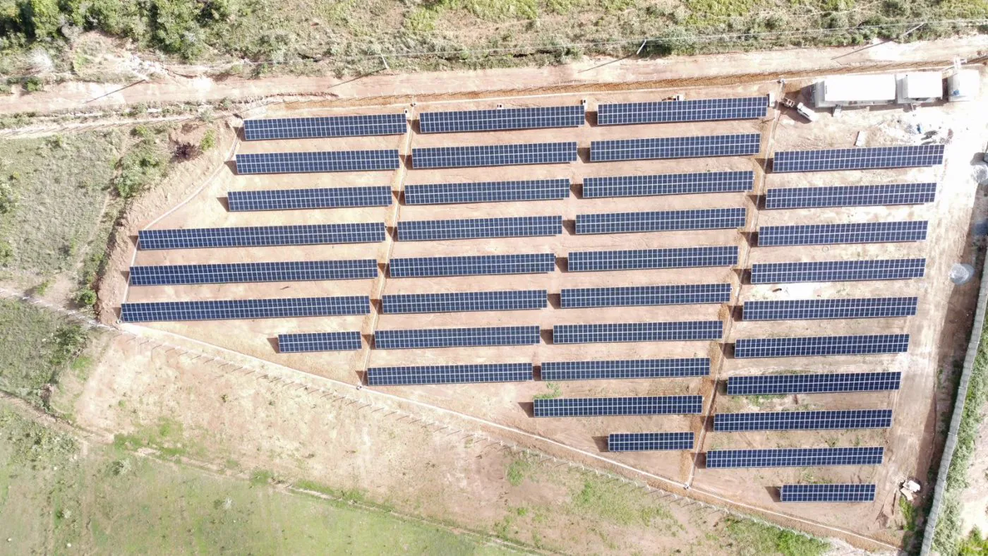 Usina fotovoltaica de solo W.L Energy